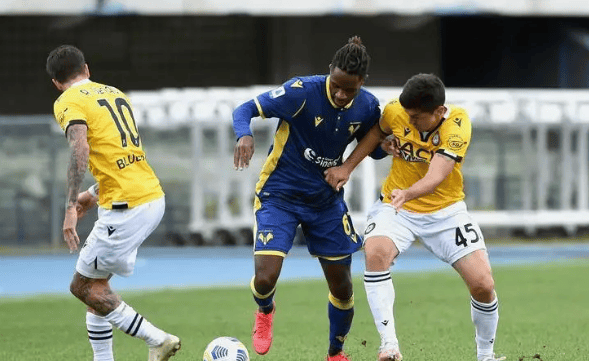 亚特兰大客场不敌荷兰阿贾克斯